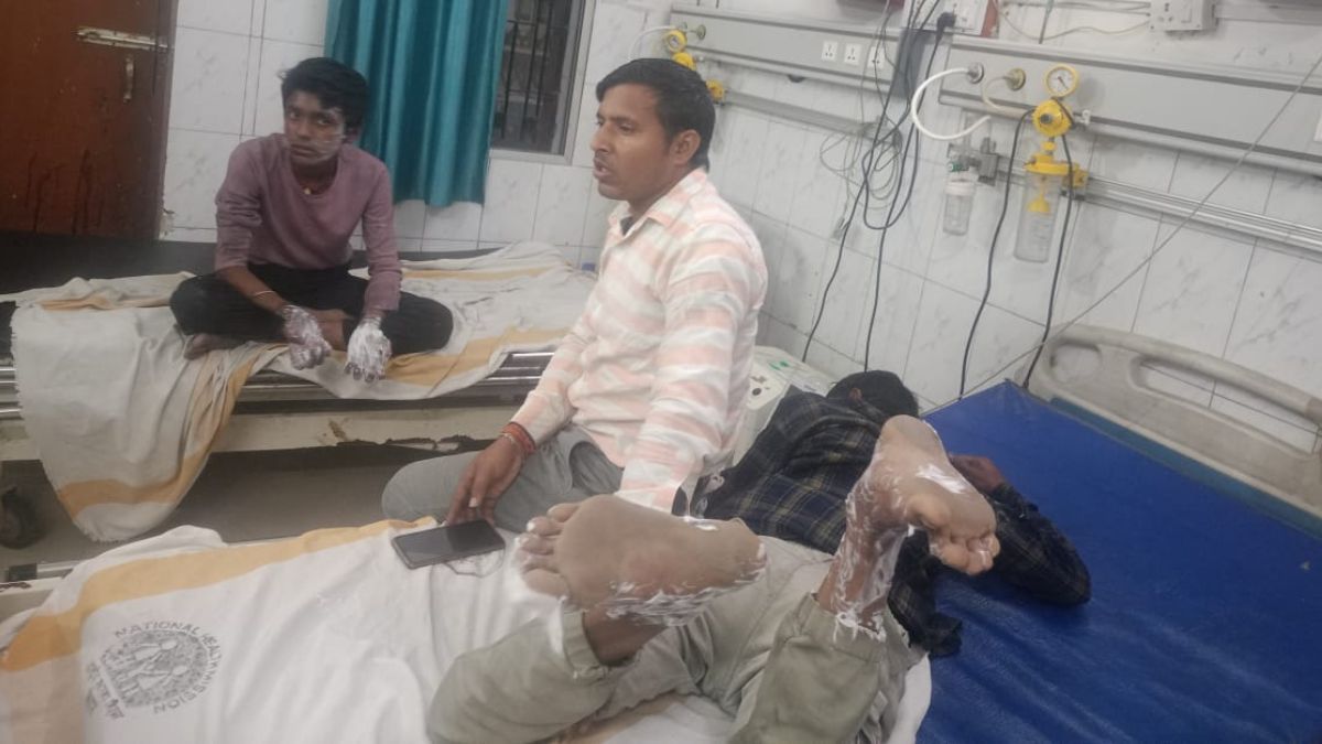 bihar hindi news fire broke out due to short circuit in kali sthan of dalsinghsarai hindi news today