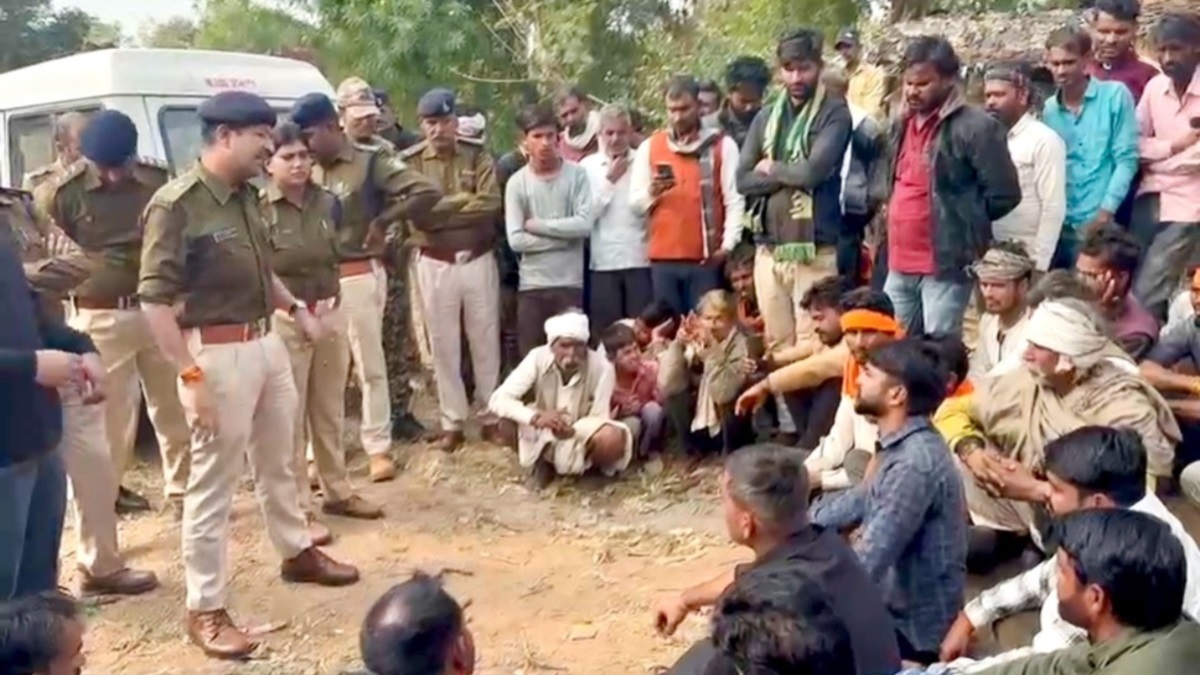 suicide in vidisha father ends life over missing daughter police inaction