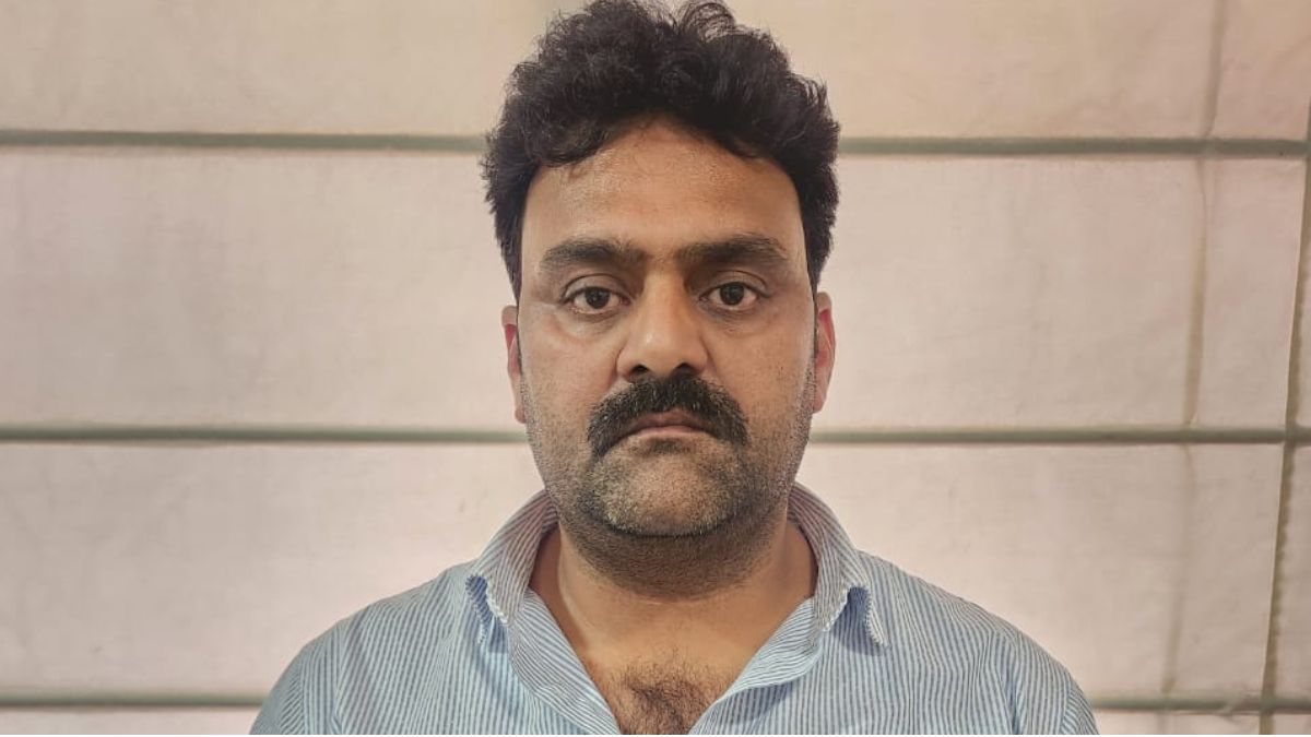 prohibited cough syrup smuggler amit singh tata was connected with mafia munna bajrangi