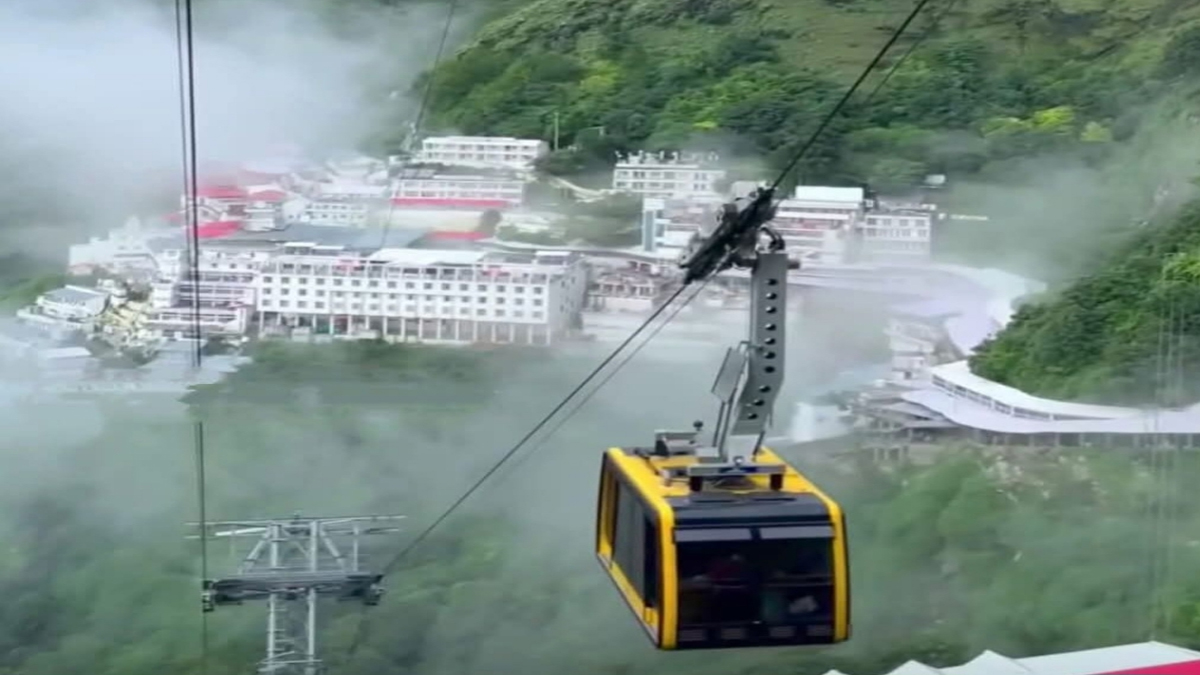 best time to visit mata vaishno devi avoid the rush enjoy comfort