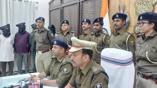 डकैती की योजना बनाते गिरफ्तार आरोपितों के बारे में जानकारी देते एसएसपी कार्तिकेय के शर्मा। जागरण
