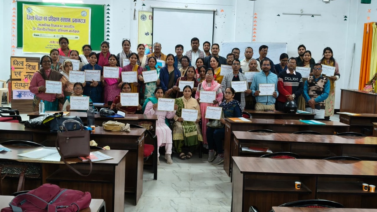 prayagraj teachers learned activity based crop cycle teaching method