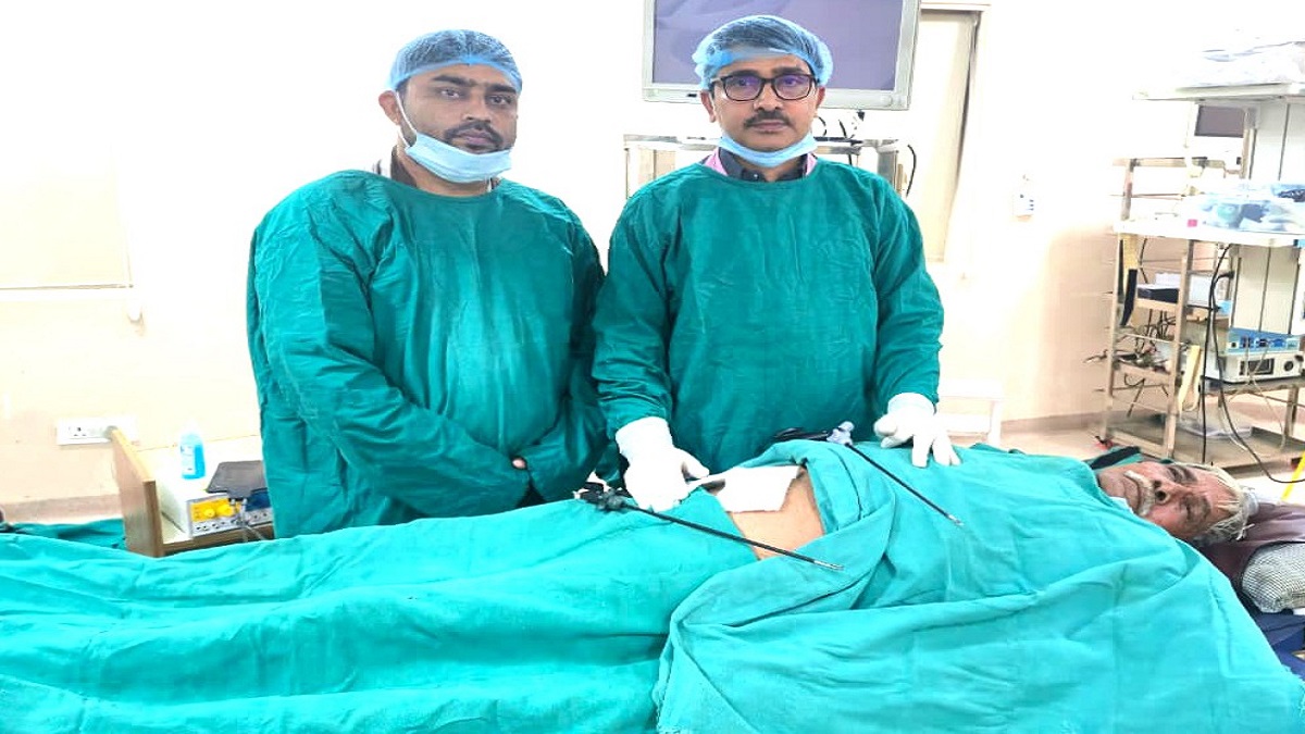 prayagraj 70 year old kidney obstruction removed with keyhole surgery