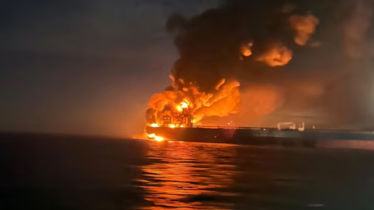 kairos virat oil tanker ships catch fire in black sea crew members evacuated safely