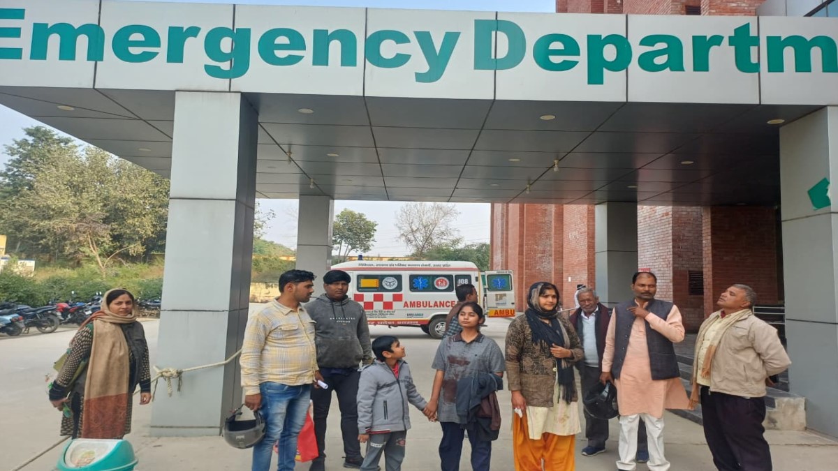 sonbhadra gitanjali and rashmi foil thieves plan with bravery