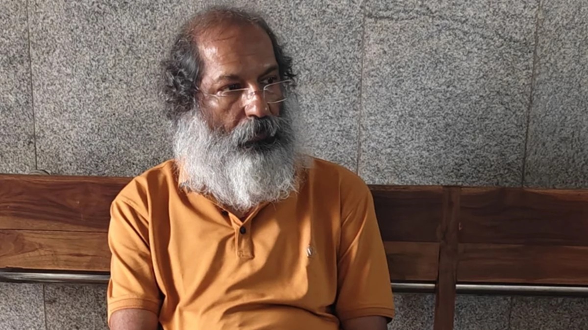 transactions worth rs 441 crore in the accounts of a close aide of the former cm