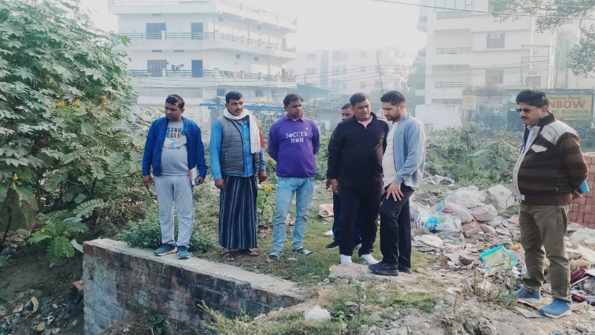 varanasi nagar ayukt inspects varunapar zone finds deficiencies
