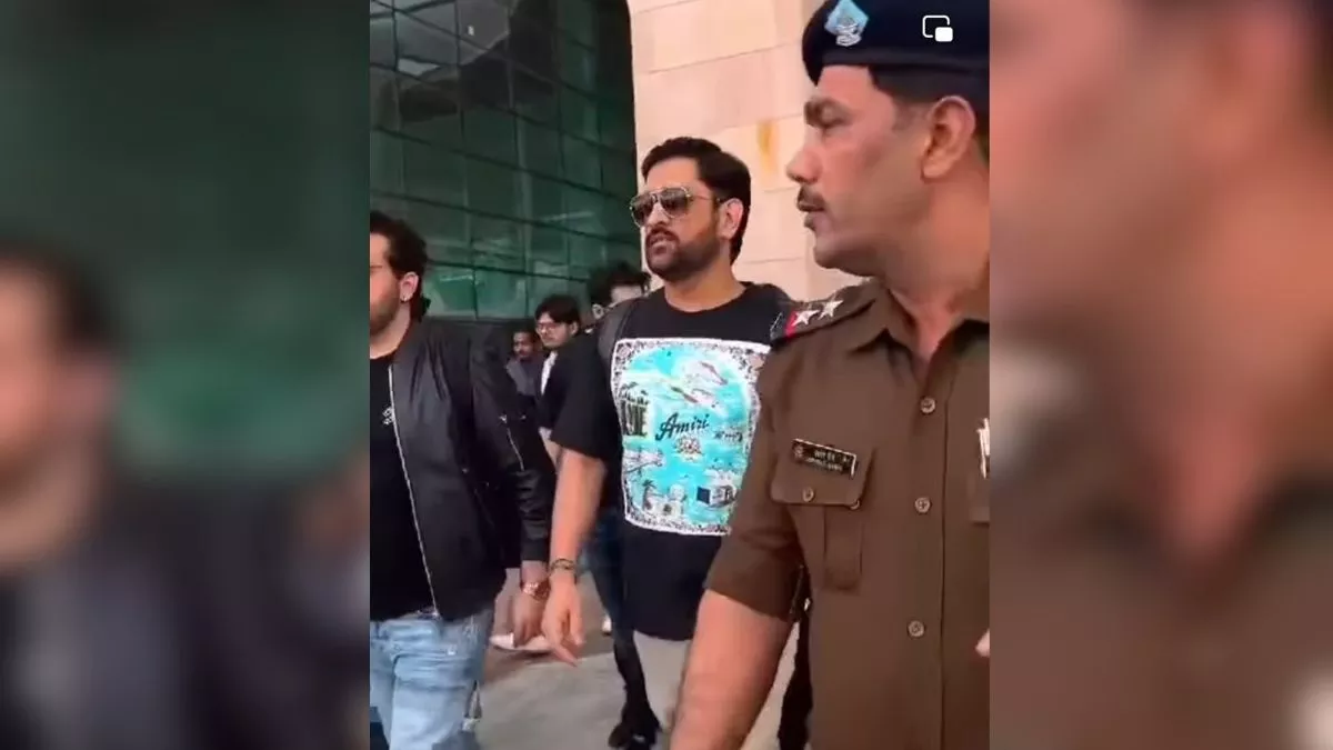 dhoni surprise at india vs south africa odi match