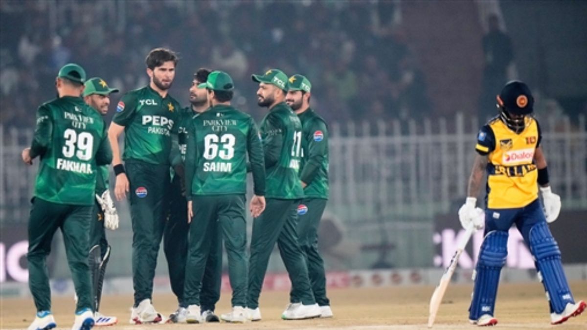 pak vs sl tri series final match report pakistan beat sri lanka dasun shanaka babar azam shaheen shah afridi