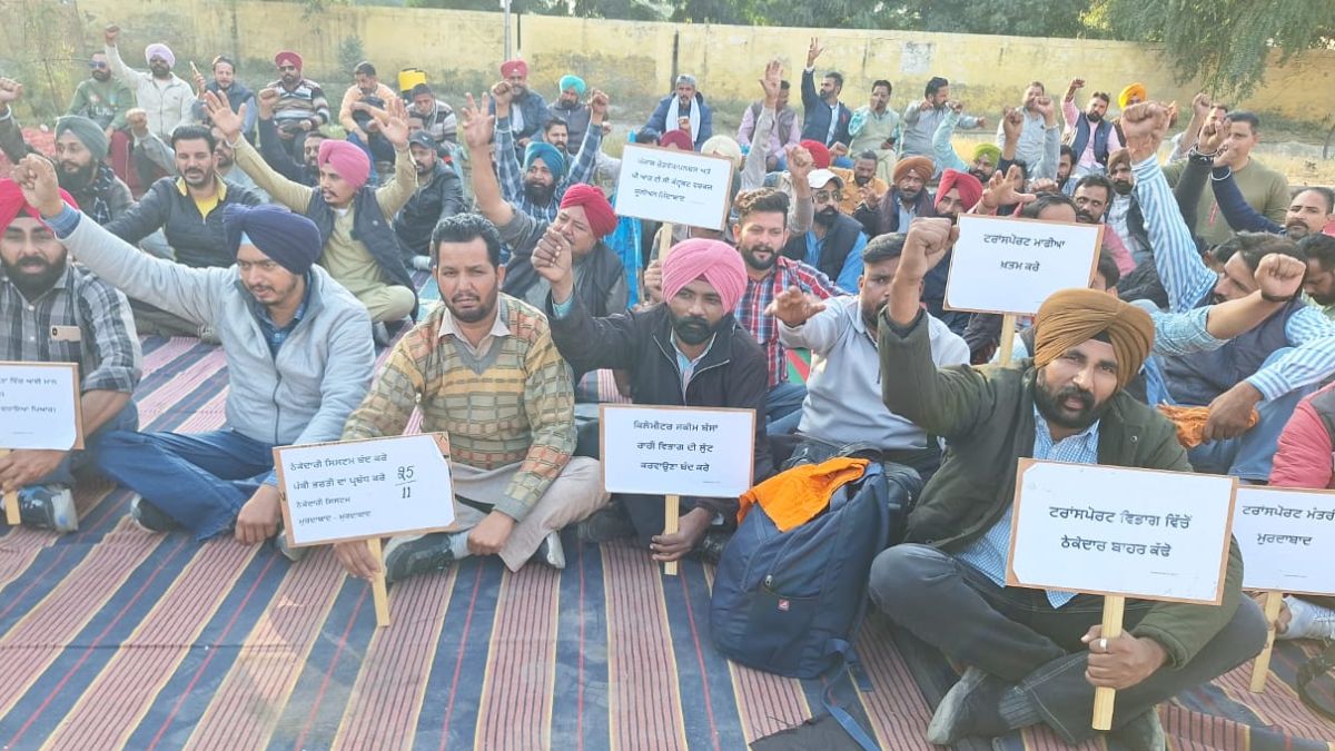 punjab roadways bus strike buses remain off the road for the second day 5 muktsar depot employees fired