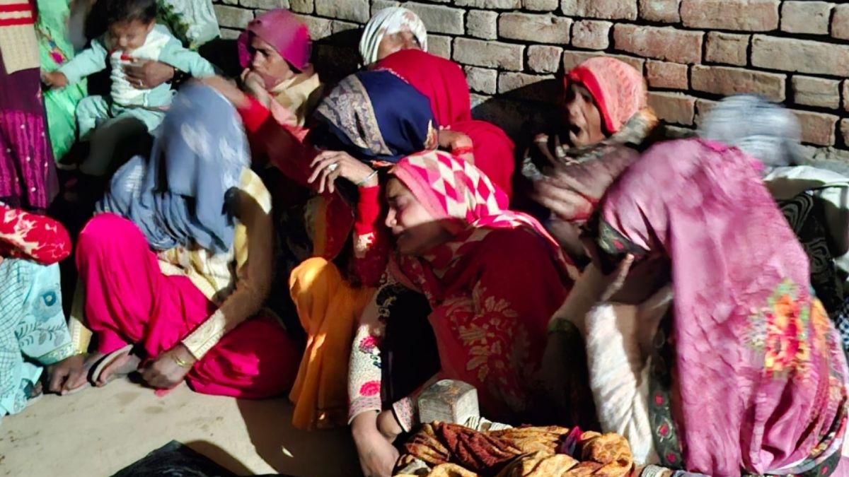 husband kills wife in sambhal flees after beating her to death