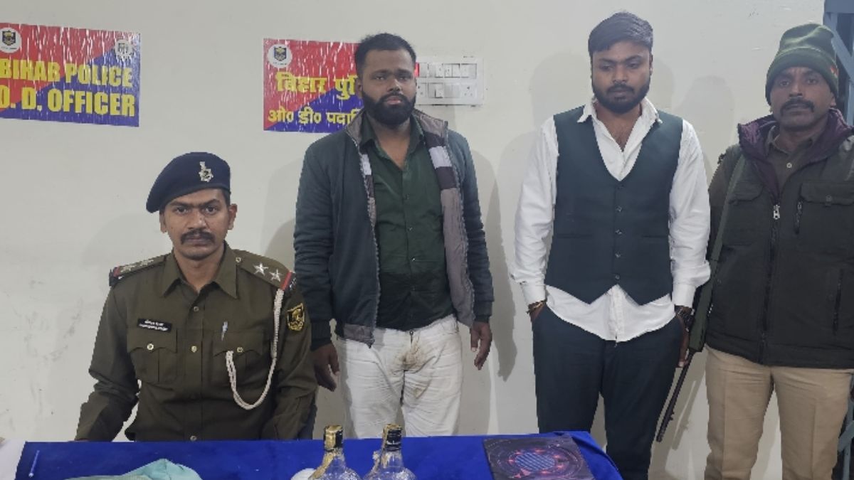 nathnagar mob attacks police team three injured