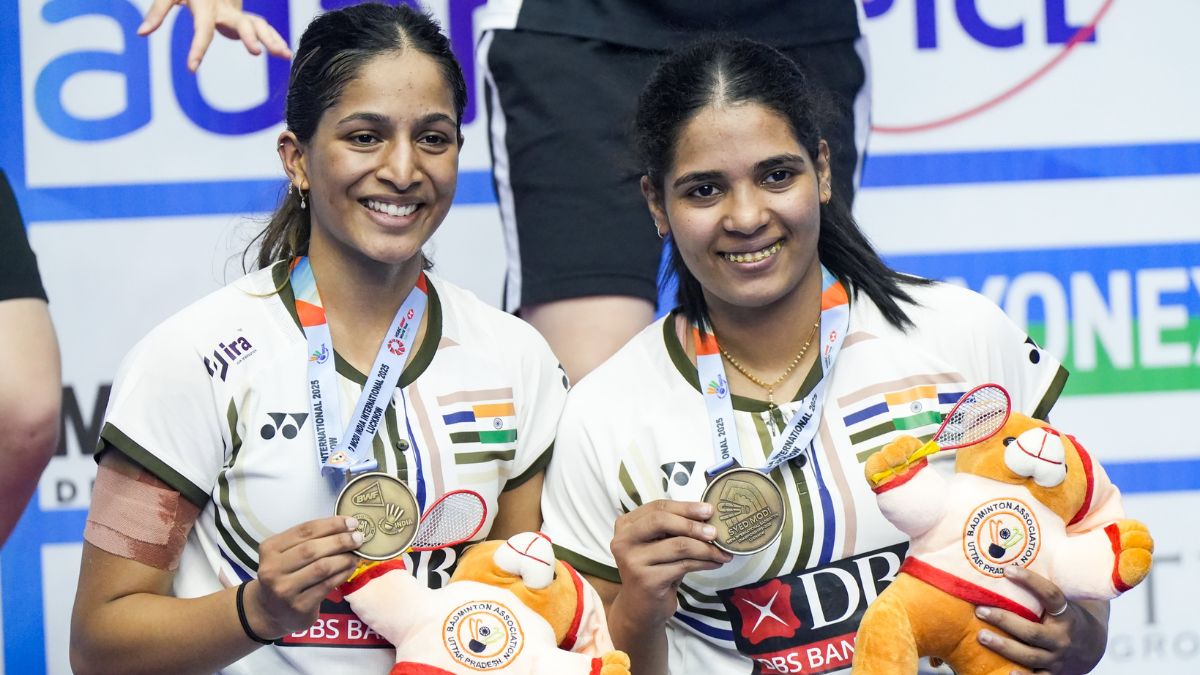 treesa jolly and gayatri gopichand clinched womens doubles crown at syed modi international kidambi srikanth lost final