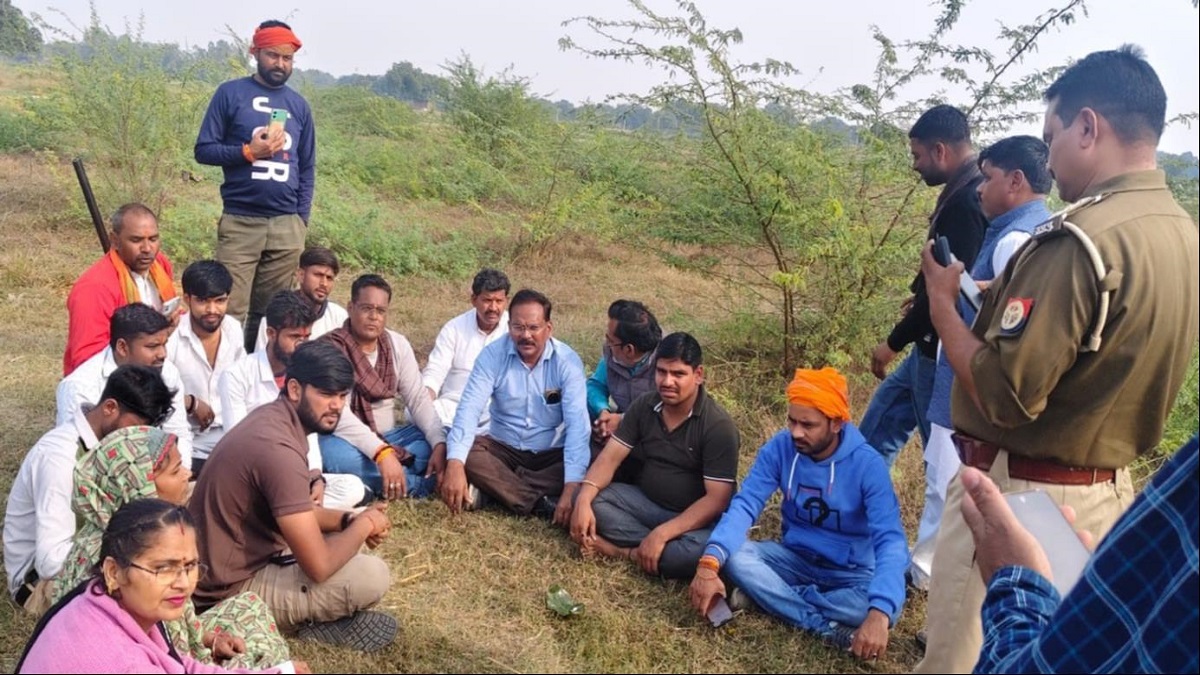 kaushambi outrage after cow slaughter hindu organisations protest