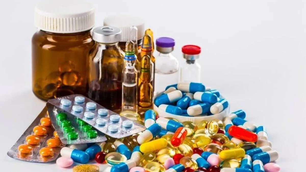 delhi govt hospitals face medicine shortage despite ministers claim