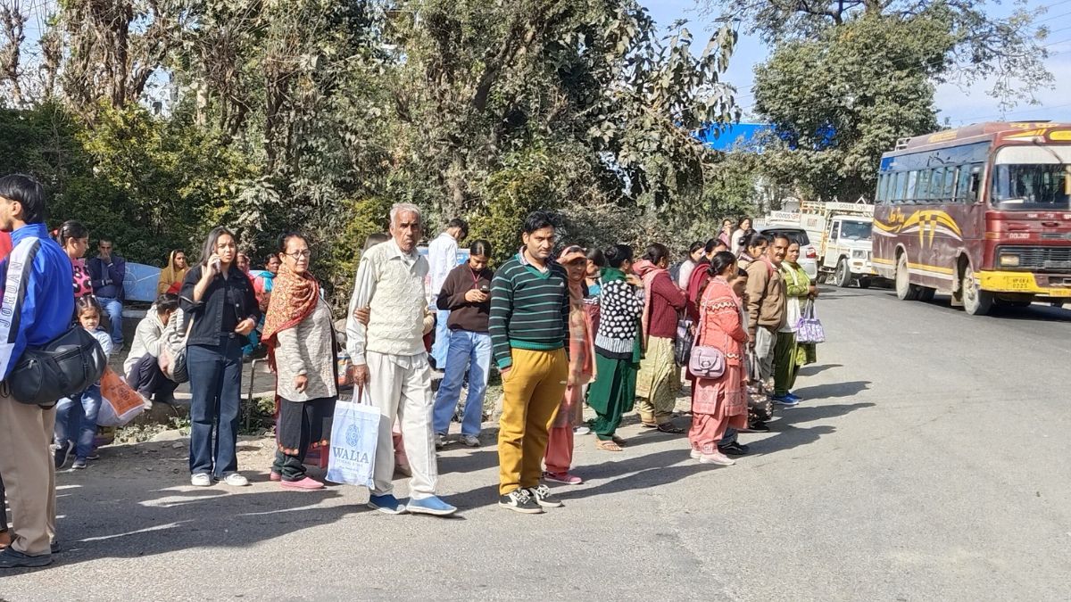 kangra fourlane bridge construction oneway traffic shahpur gaggal 32 mile
