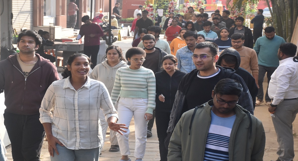 cat 2025 exam jamshedpur quant section challenges students answer key soon