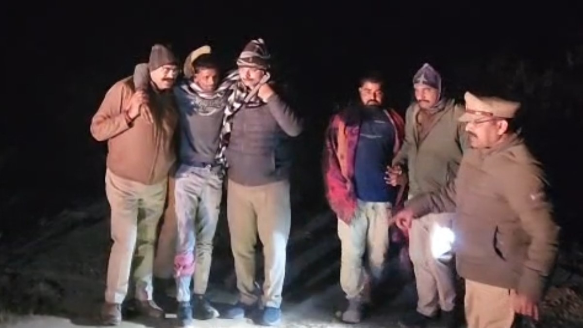 sonbhadra encounter police clash with cattle smugglers one injured