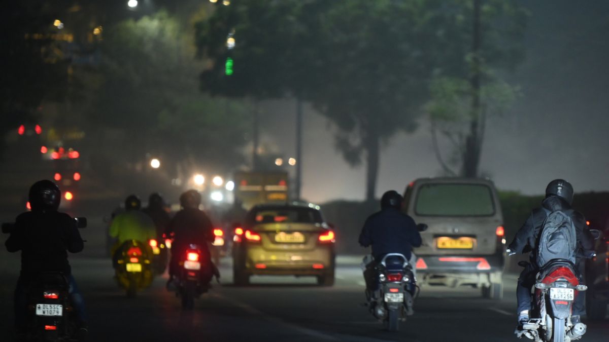 road safety fog leads to fatalities in delhi 1056 deaths