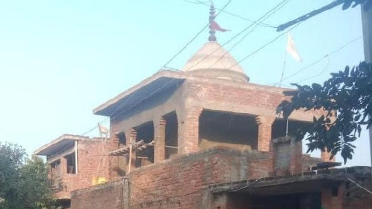 tragedy in auraiya father and son electrocuted while visiting temple construction