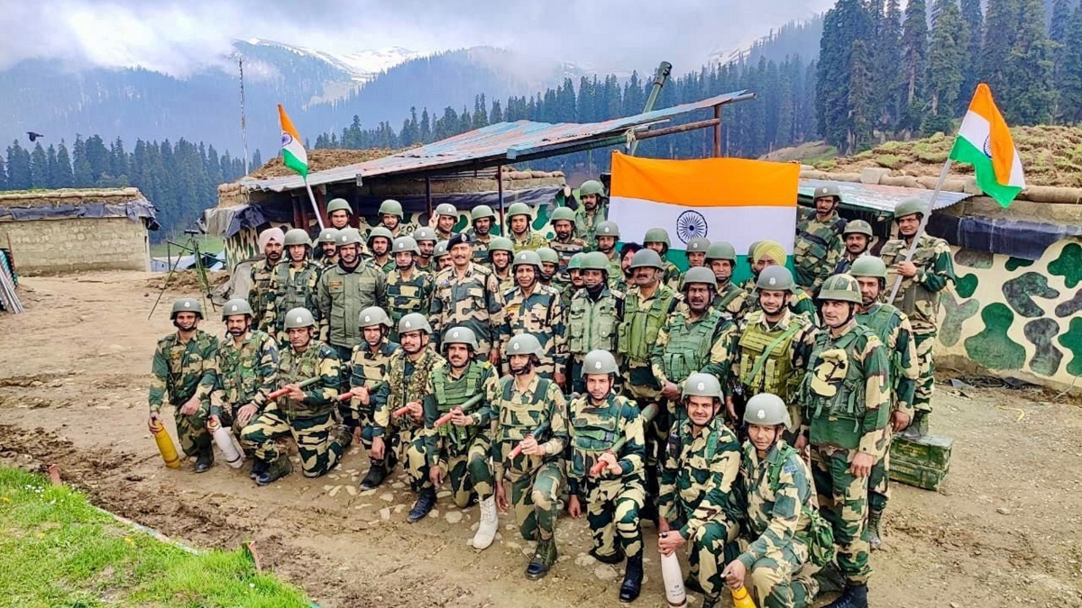 pm modi extends greetings on bsf 61st foundation day praises soldiers spirit and service