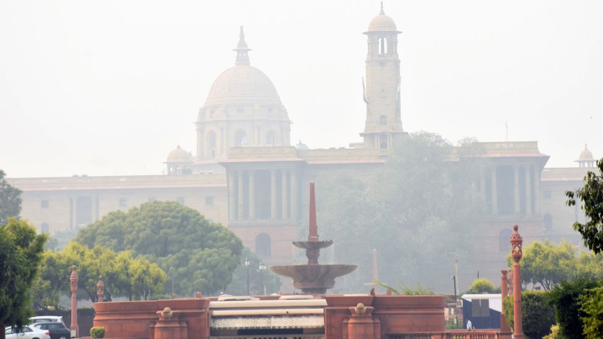 delhi ncr air pollution aqi improves slightly after strong winds