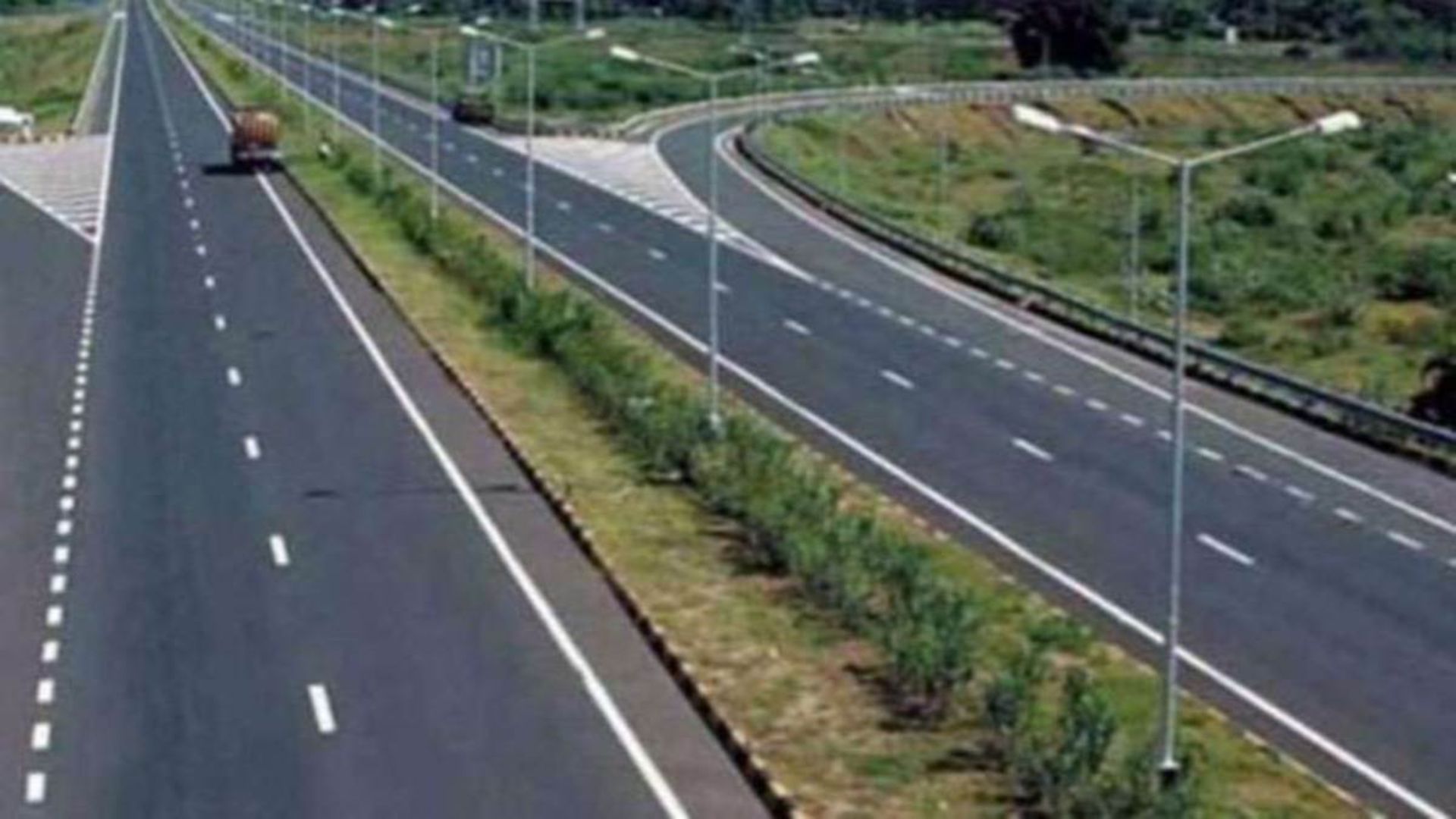 delhisaharanpur highway opens for trial run from akshardham to baghpat