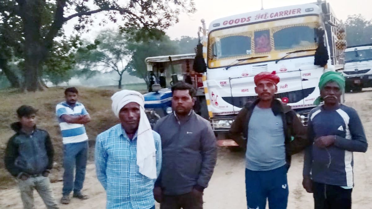 farmers block mine access over unpaid land compensation