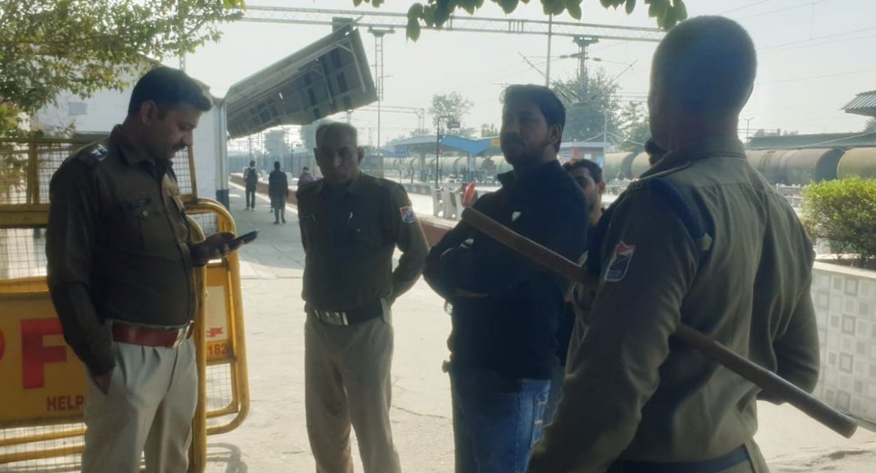 fake theft video at panipat station for going viral on social media youths apprehended