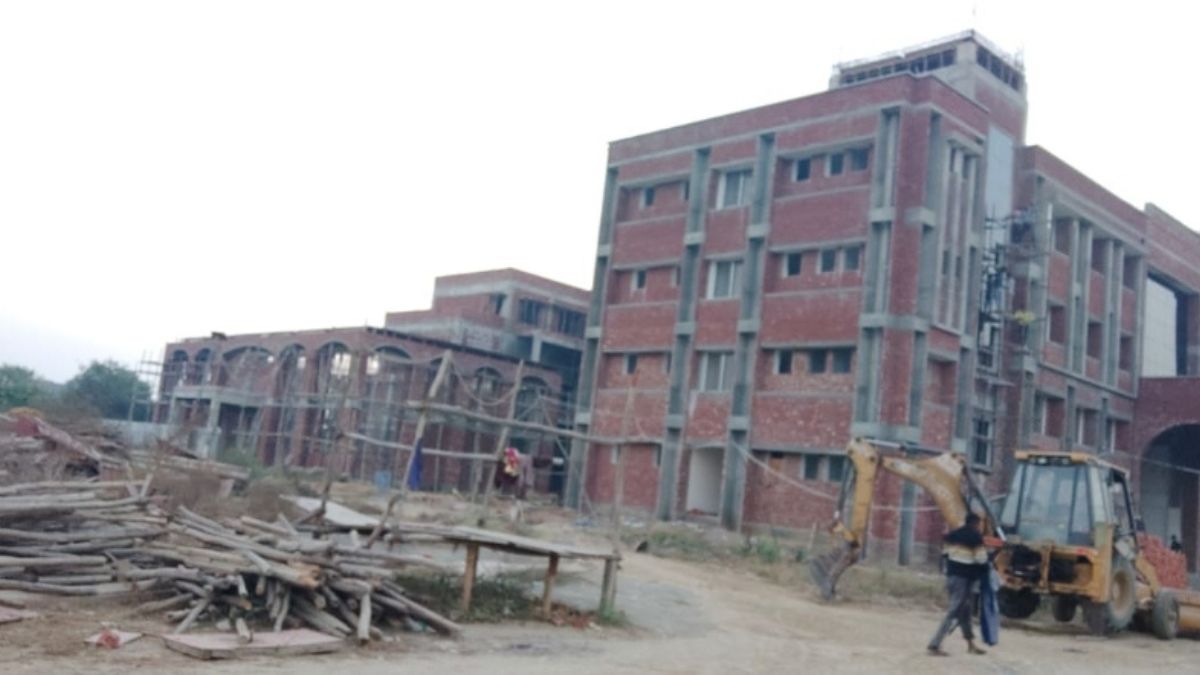 budaun nursing college construction delay 20 crore project 62 percent complete new deadline 2026