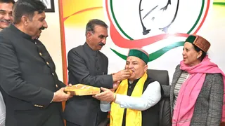 हिमाचल प्रदेश कांग्रेस अध्यक्ष विनय कुमार कुर्सी संभालते हुए। जागरण
