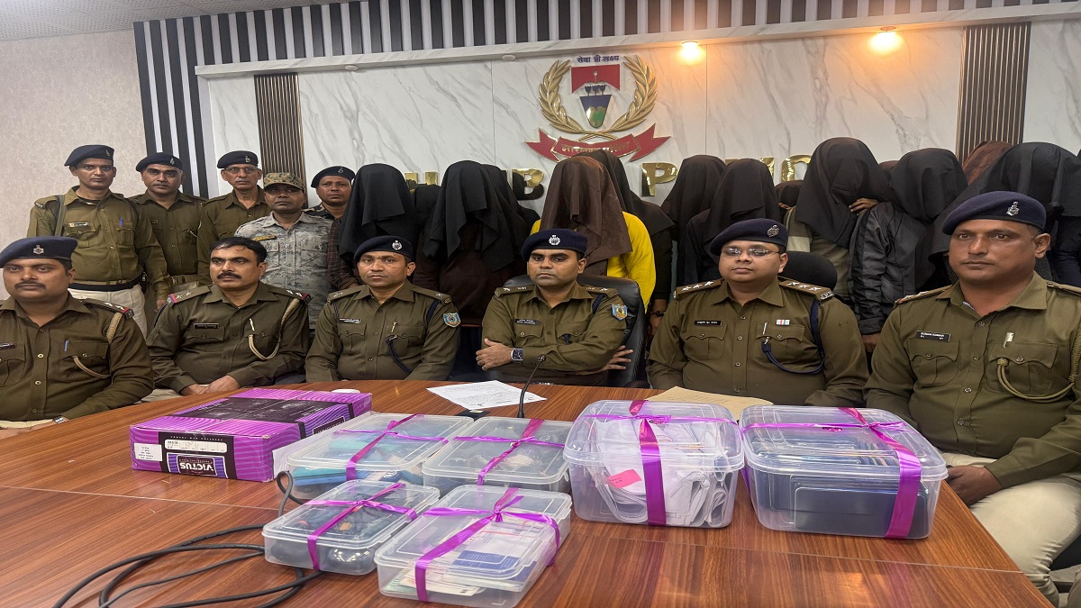 wbp constable exam leak attempt foiled in dhanbad 17 arrested