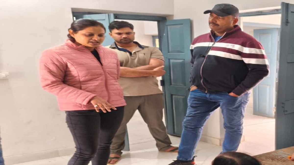 dalsinghsarai assistant jail superintendent accused of assault and sexual abuse mother of two children said he is my husband