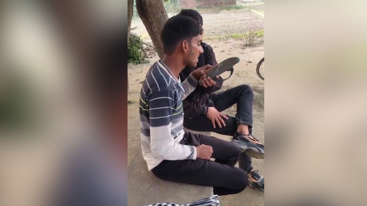 deoria youth forced to lick spit all accused arrested