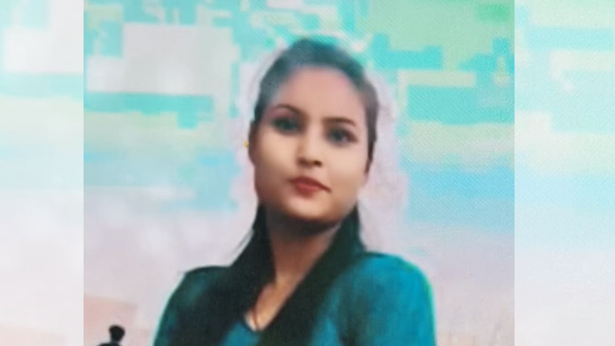 woman commits suicide on anniversary in faridabad dowry harassment case