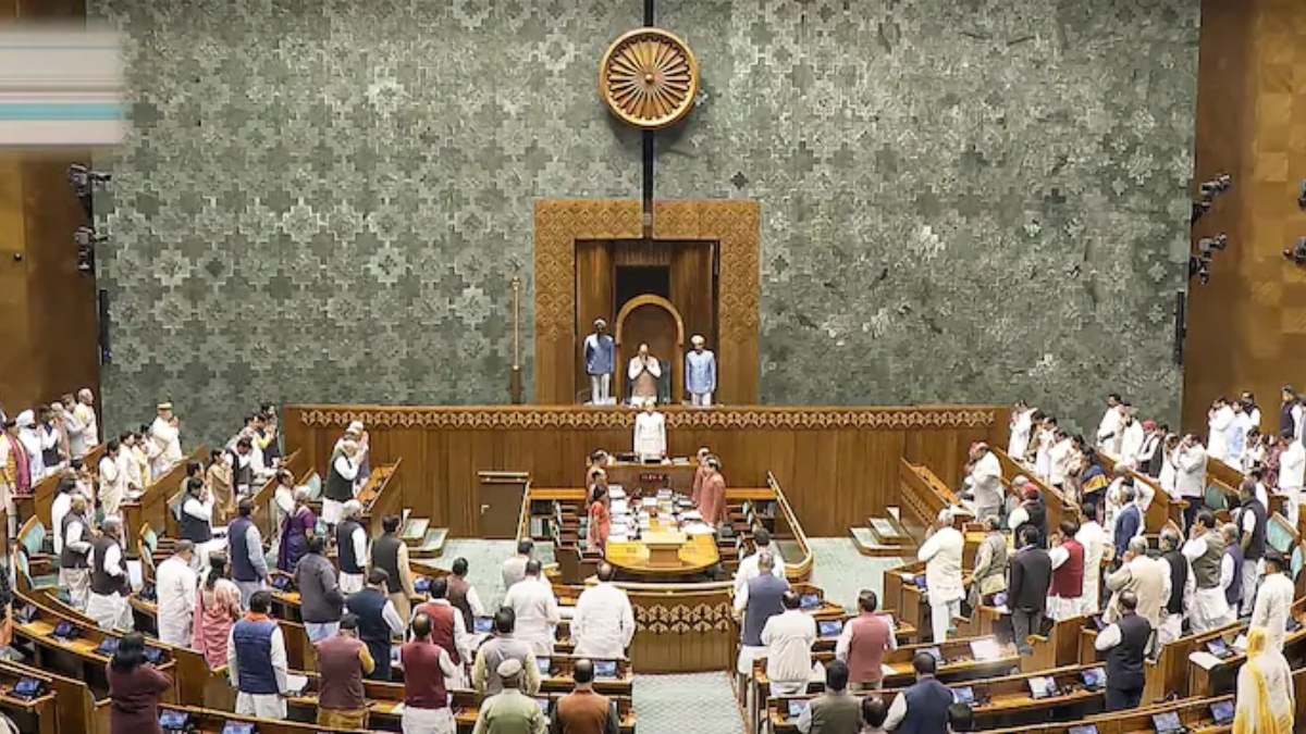 lok sabha faces ruling and opposition parties start of the winter session proceedings adjourned