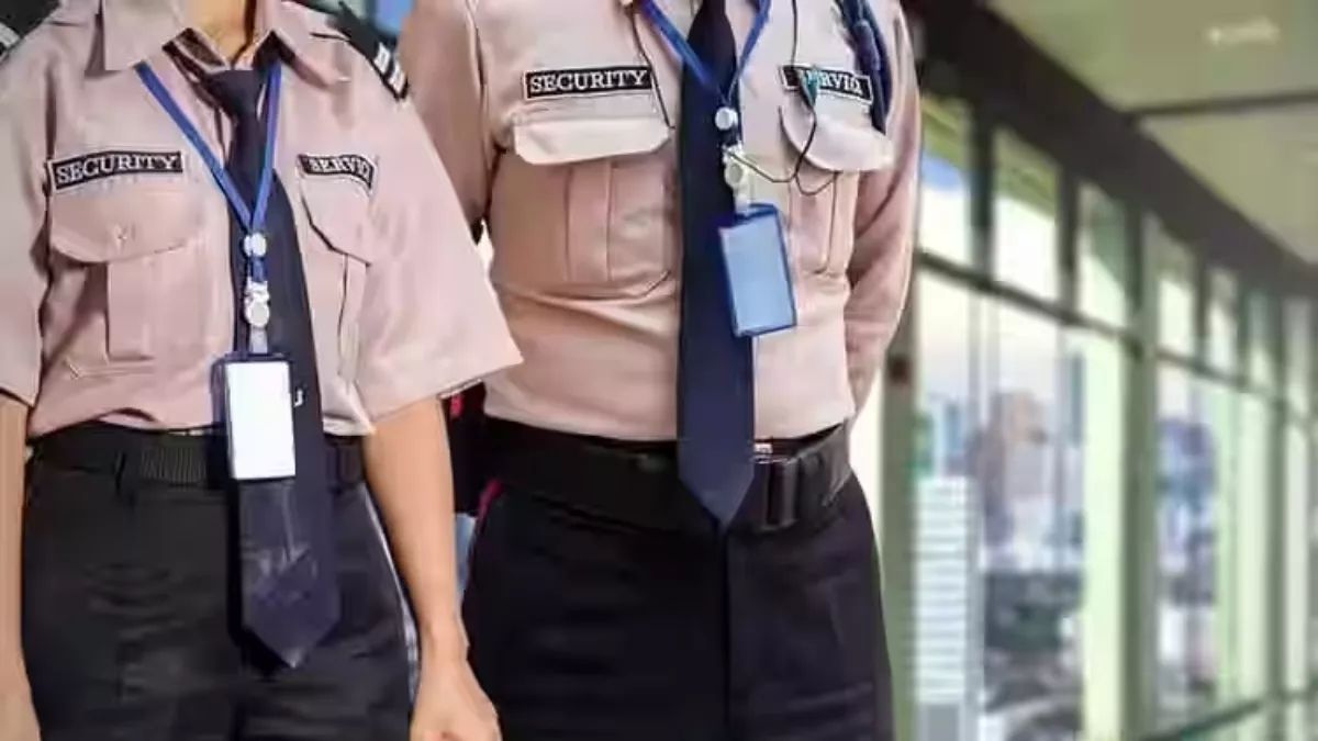 50 kashmiri guards sent back from sambhal meat factories security check