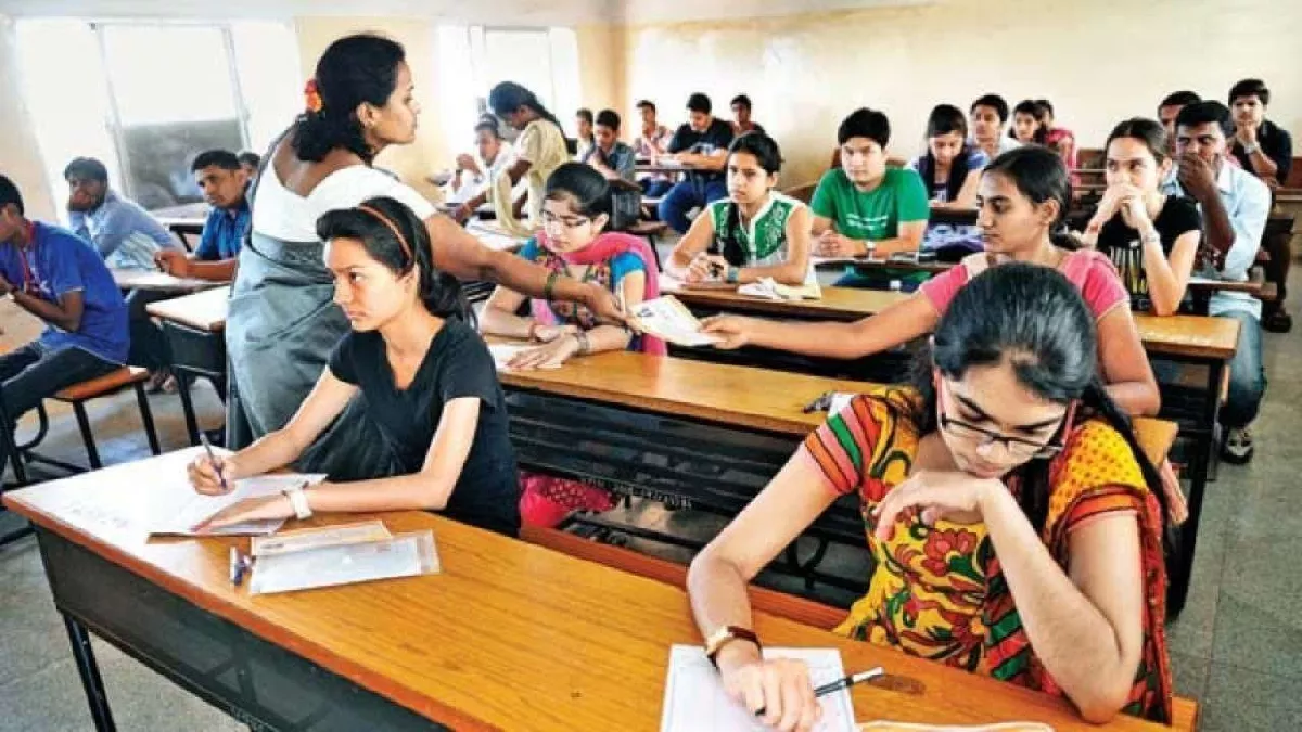 kushinagar coaching centers violate safety norms students at risk