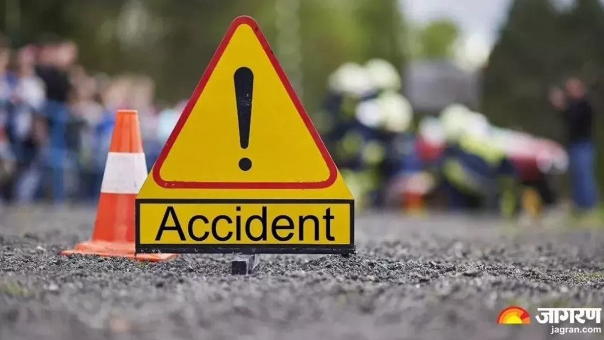 bhojpur road accident woman killed by truck locals protest