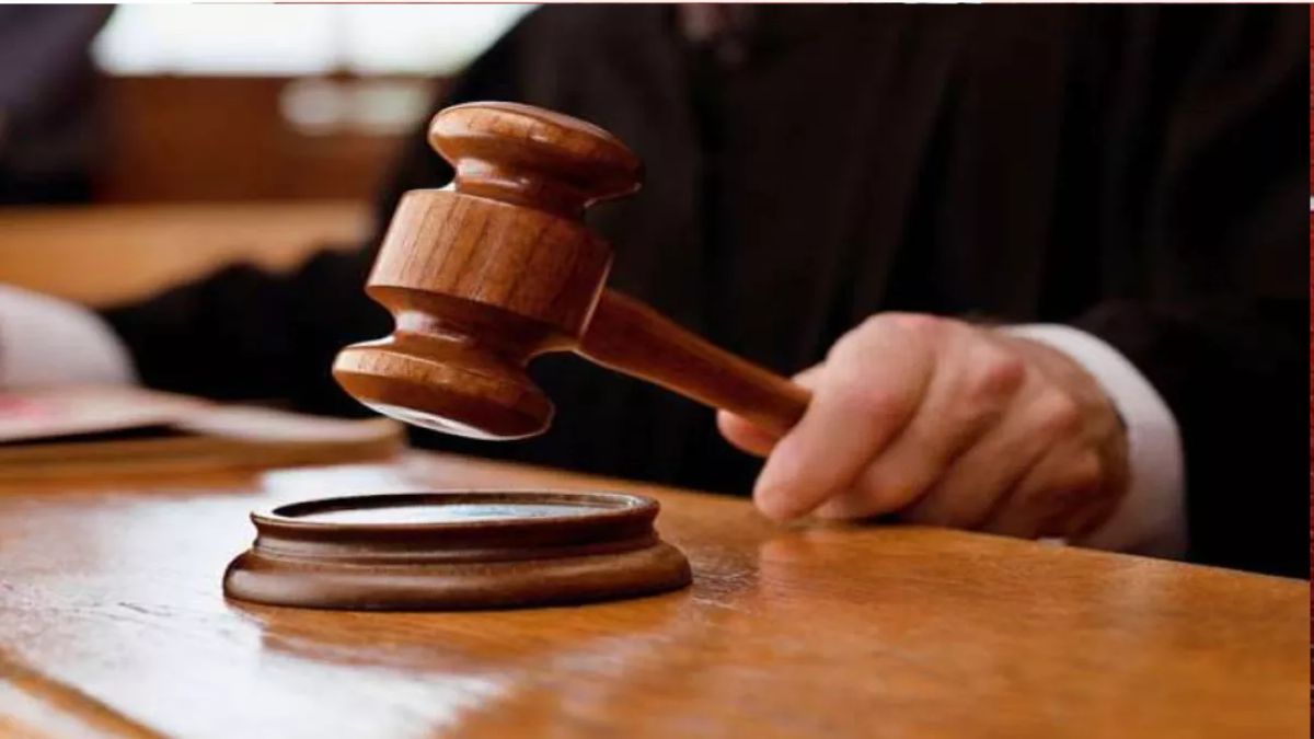 karnataka hotels challenge mandatory menstrual leave in court