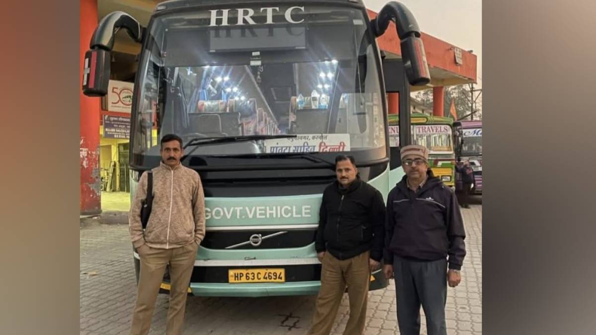 hrtc volvo night service paonta sahib to delhi route and fare