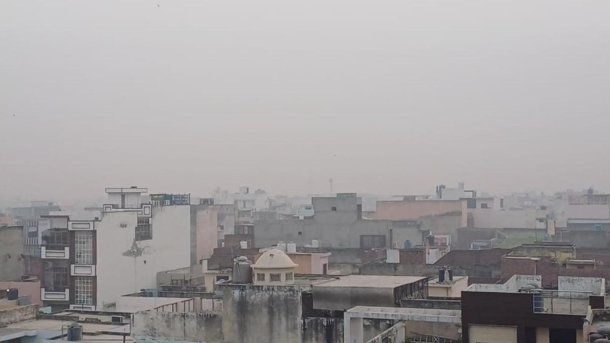 hapur pollution broken roads potholes worsen air quality