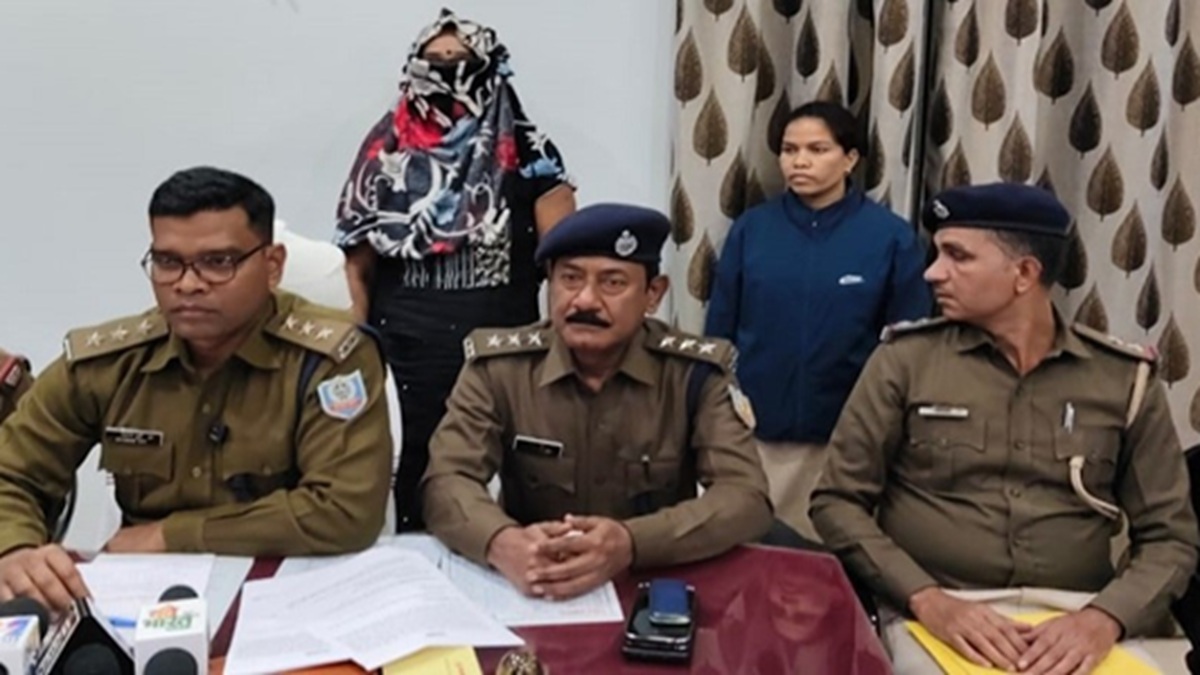 chaibasa woman arrested with brown sugar near siddheshwar temple