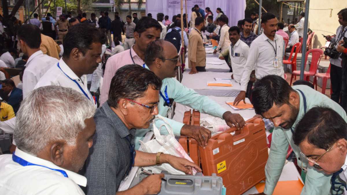 maharashtra local polls 2025 voting begins for municipal elections lb