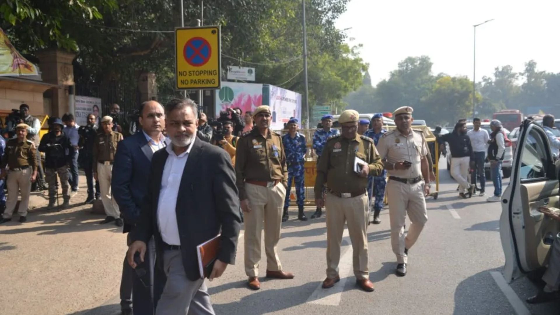 delhi blast 2025 nia court extends amir rashid alis custody