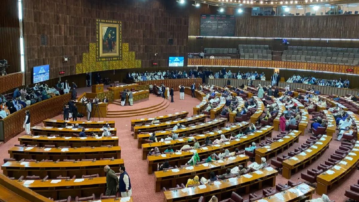 pakistan parliament passes bill protecting minority rights