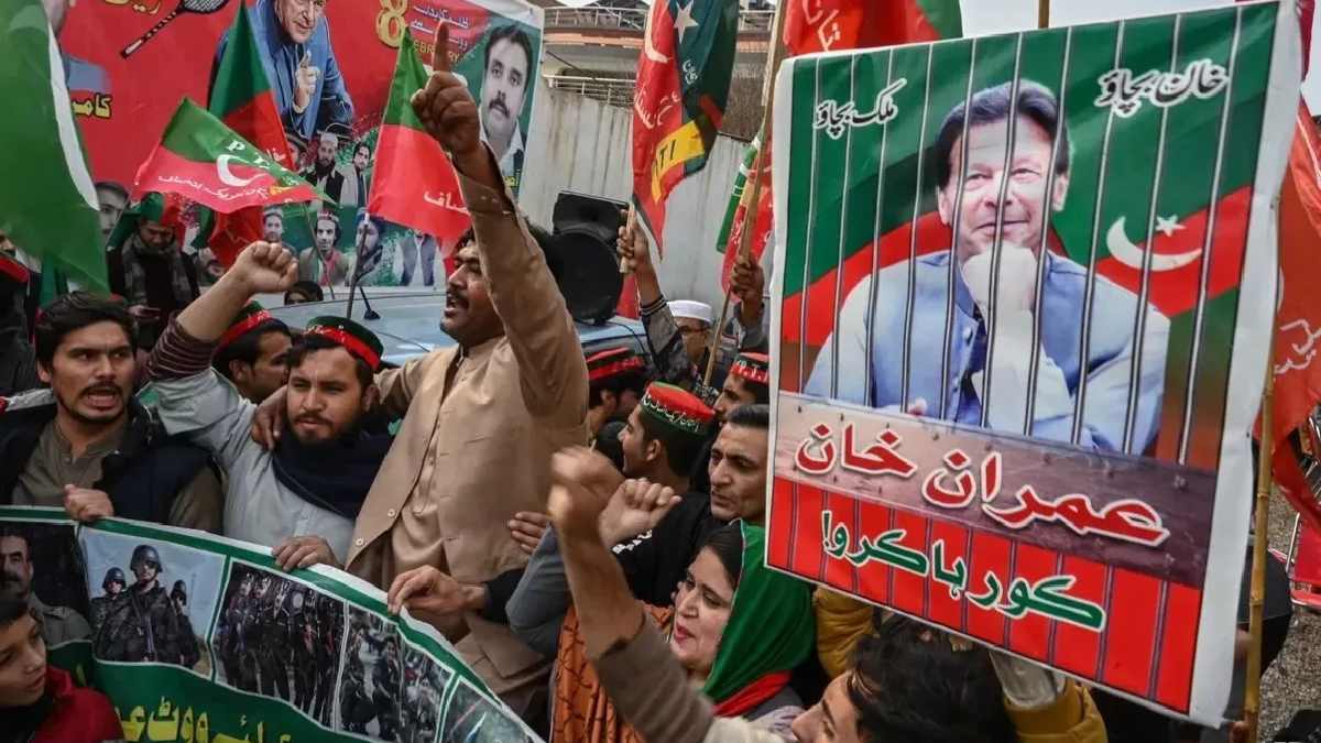 pakistan imposed curfew in rawalpindi amidst pti protests over imran khan death rumor
