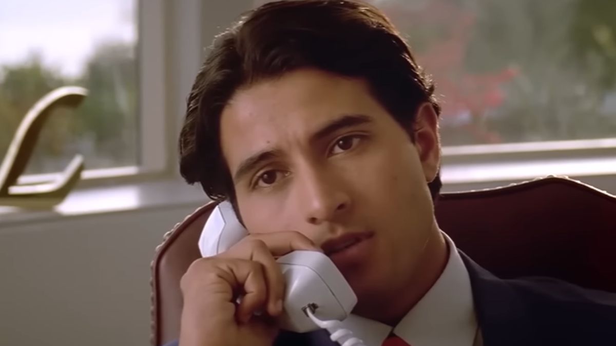 apurva agnihotri looks completely change in 28 years once beat shah rukh khan during pardes
