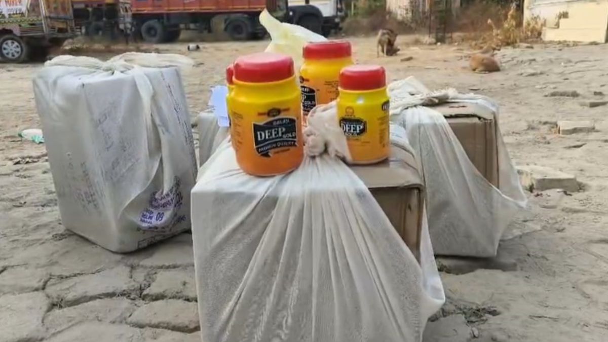 fake ghee sold in the name of branded ghee complaint of the company manager police raided and recovered