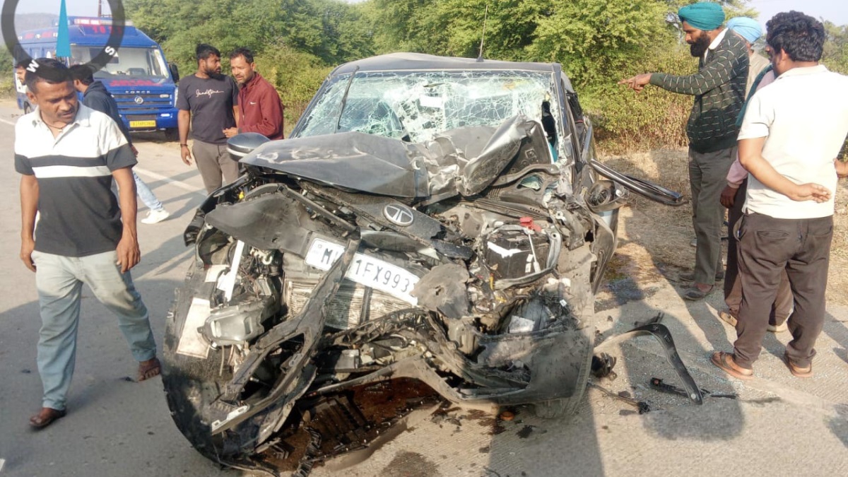 maihar road accident couple dead four injured in truck collision
